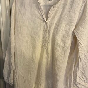 GAP Optic White Tab Henley Long sleeved Blouse Women’s XL